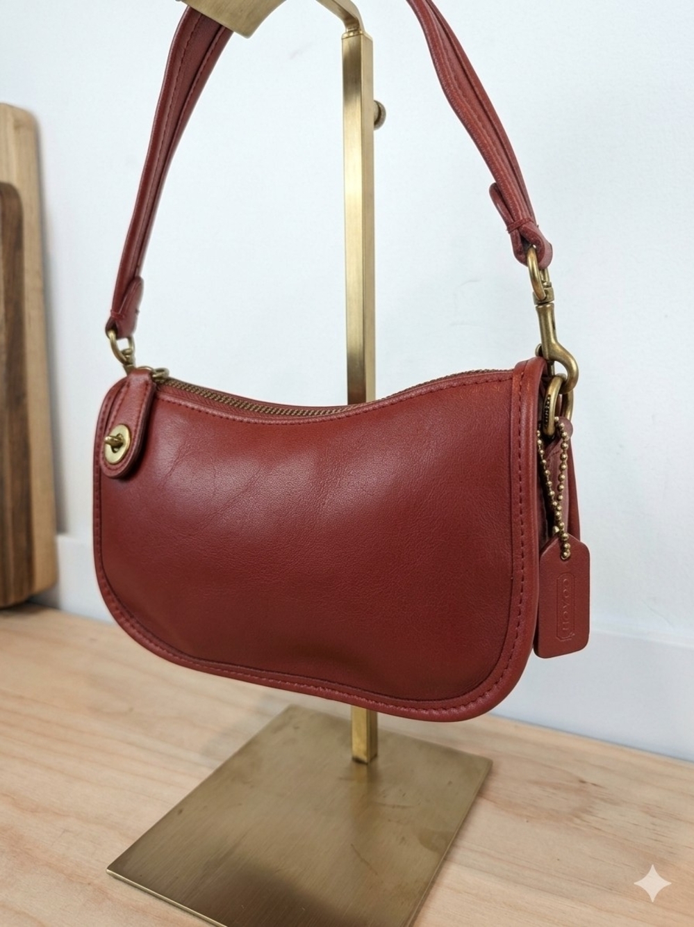 Coach Originals Swinger 20 Glovetanned Leather (Style C2643) - Limited